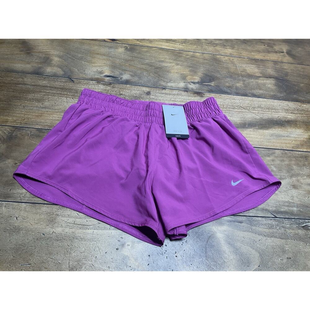 Nike Womens Training Lined Shorts Fushia Size Small NWT DX6010-518